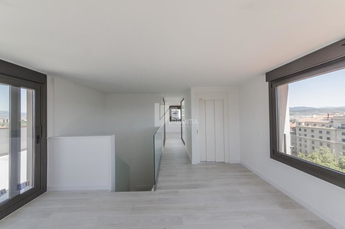 Pamplona Penthouse In Pamplona, Navarre, Spain For Sale (10906270)