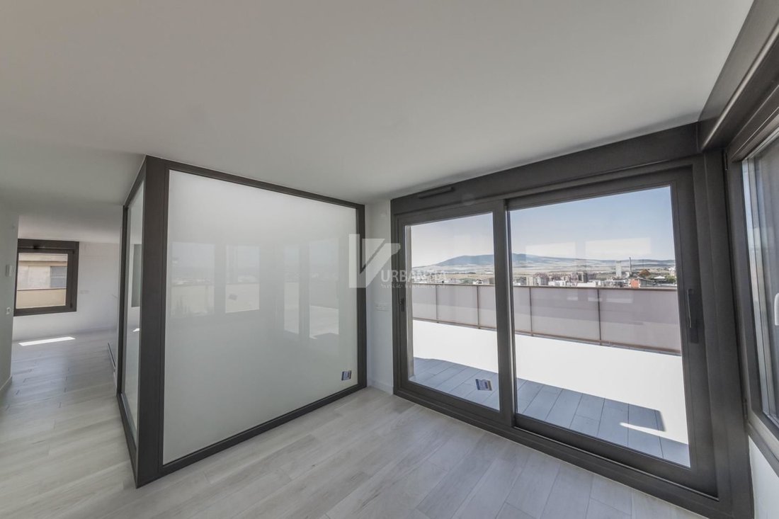Pamplona Penthouse In Pamplona, Navarre, Spain For Sale (10906270)