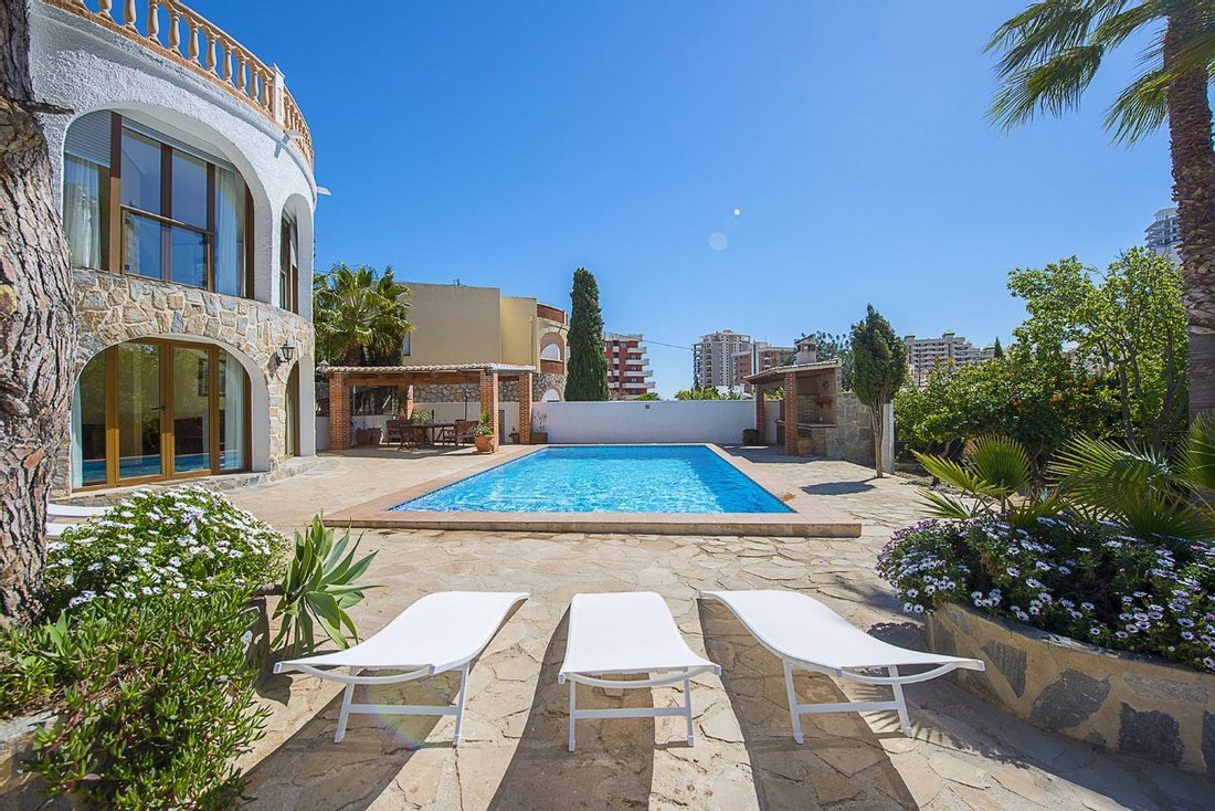 Chalet in Calp / Calpe, Valencian Community, Spain 3 - 10899409