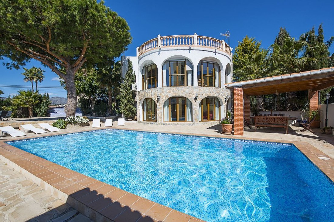 Chalet in Calp / Calpe, Valencian Community, Spain 2 - 10899409