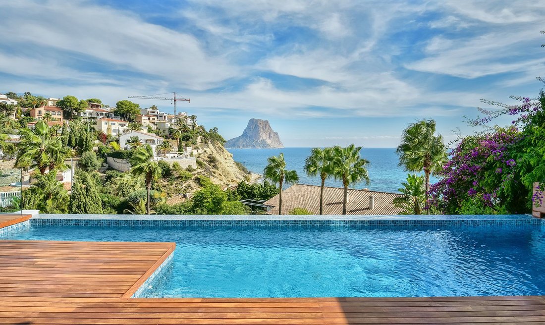 Chalet in Calp / Calpe, Valencian Community, Spain 1 - 10899453