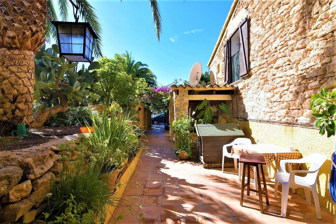 Chalet in Calp / Calpe, Valencian Community, Spain 4 - 10899466