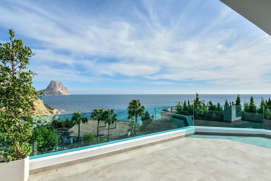 Chalet in Calp / Calpe, Valencian Community, Spain 4 - 10899453