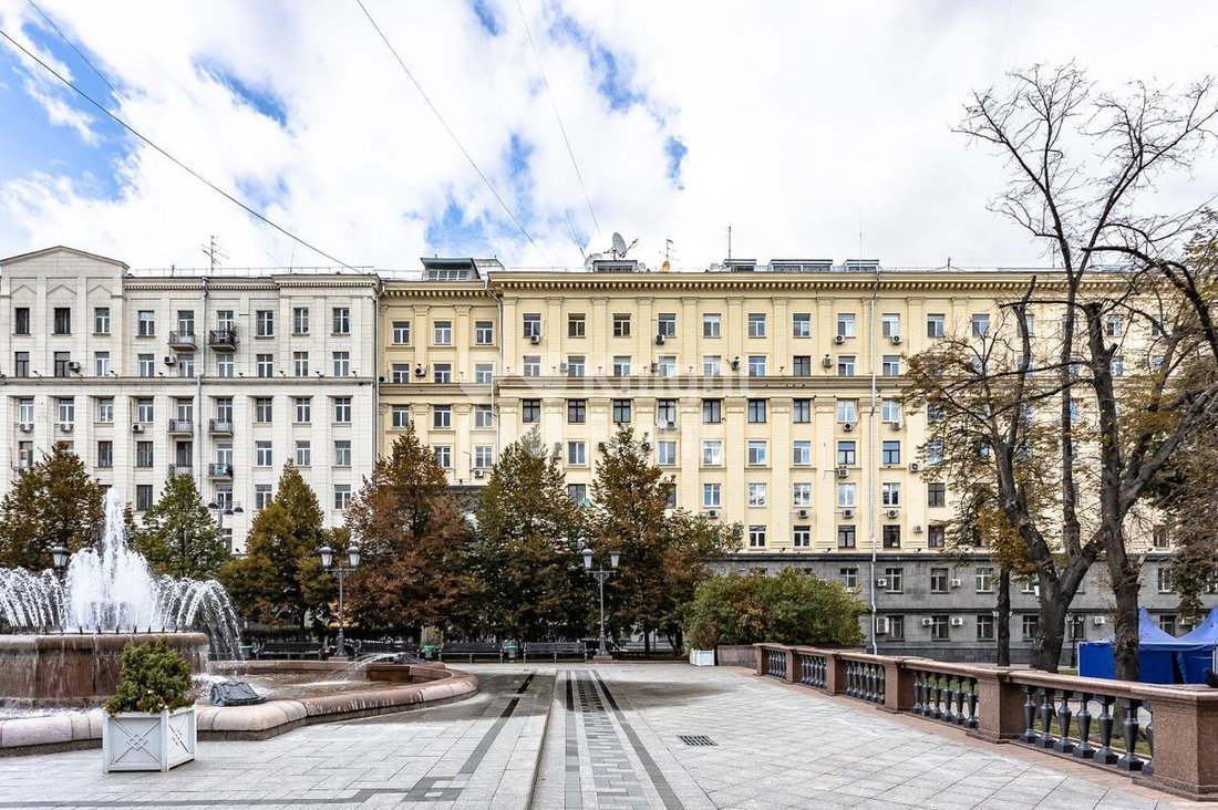 Apartment In Moscow, Moscow, Russia For Sale (10990470)