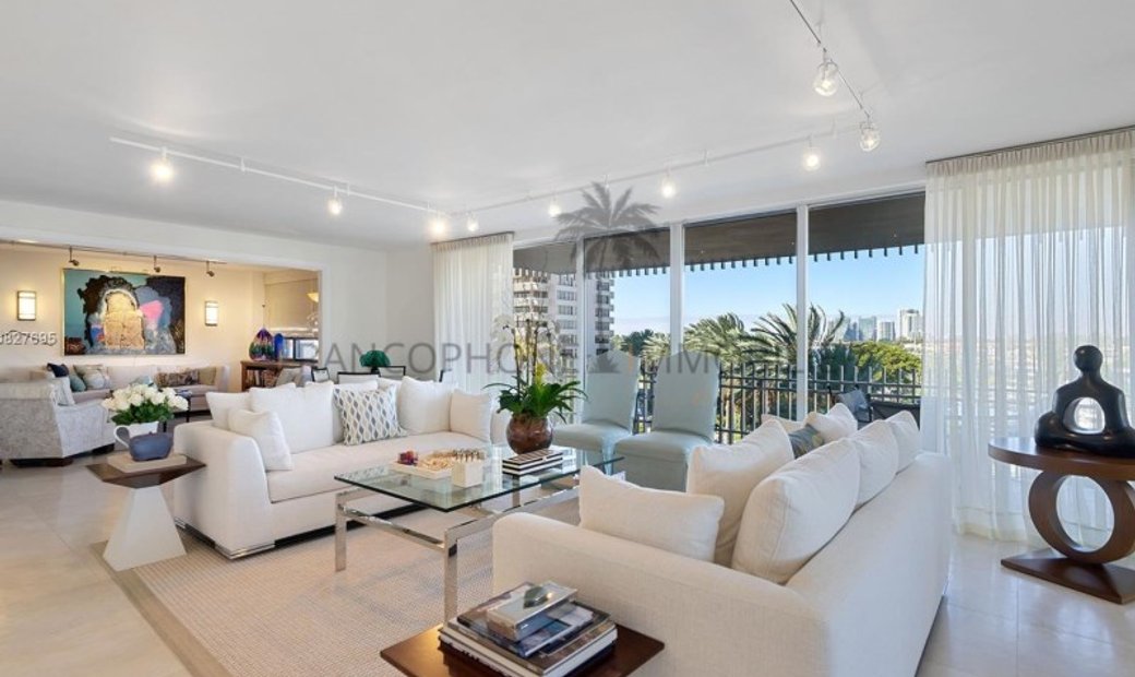 Appartement Grove, Miami Dans Miami, Floride, états Unis à Vendre