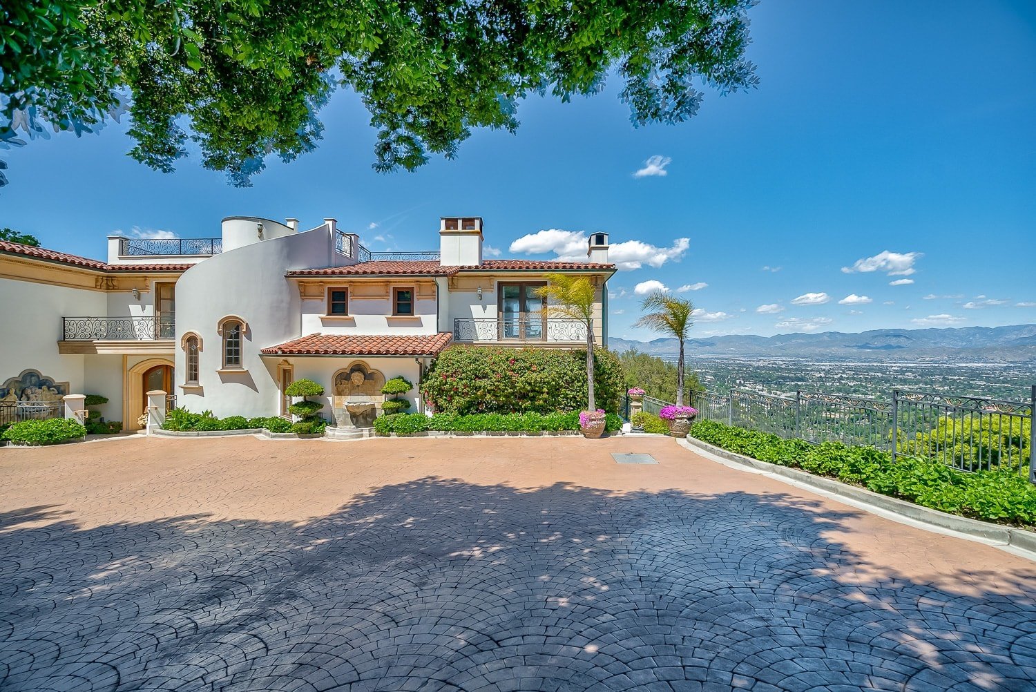 Beverly Hills Iconic 5 Bed Mulholland Home in Beverly Hills, CA, United States for sale (10967039)