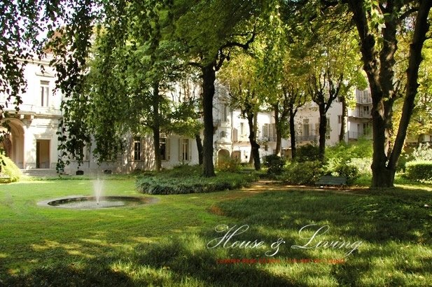 Apartment in Center, Turin, Piedmont 2 - 10681316