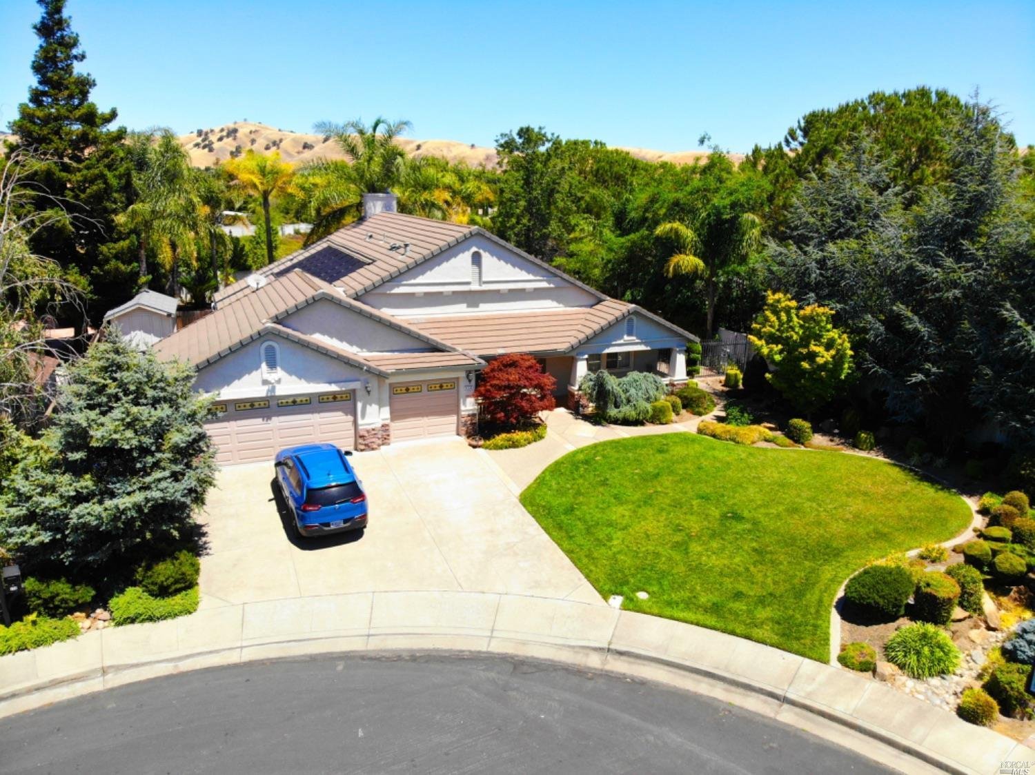 4 Bedrooms Single Family Detached in Fairfield, CA, United States for