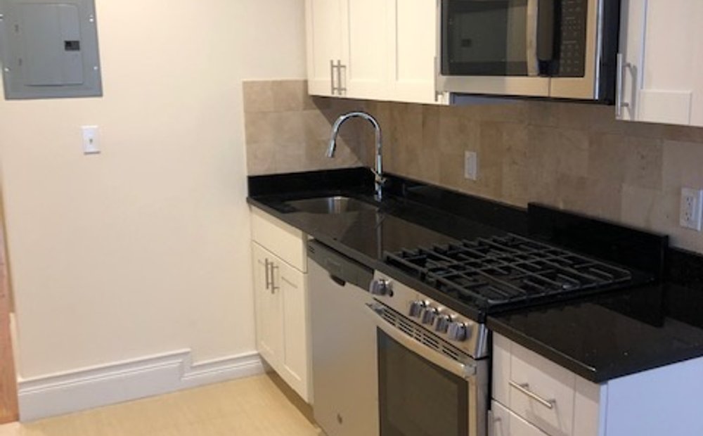 Horatio 8th Ave 2br 2 Bath Prime West In New York City Ny United States For Rent 10971060