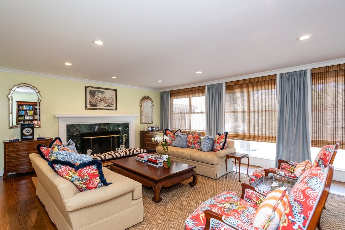 House in Garden City, New York, United States 3 - 10881167