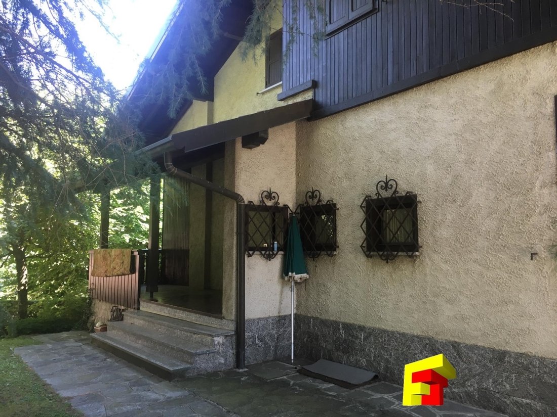 Villa en Moggio, Lombardía, Italia 2 - 11033346