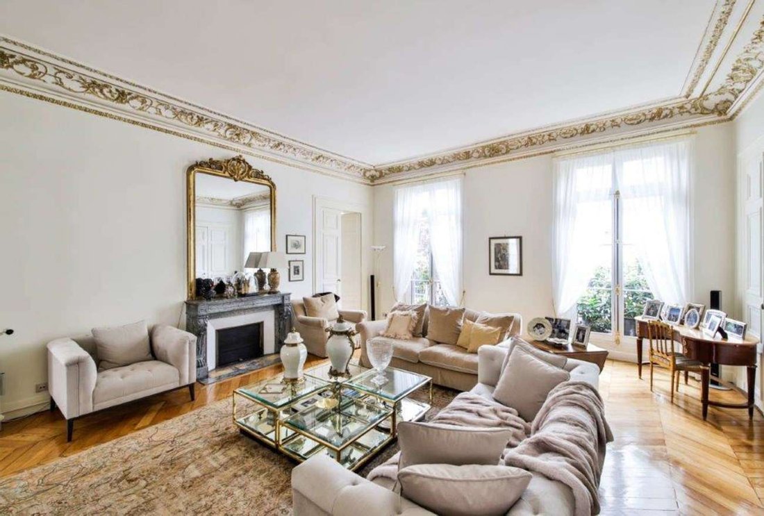 Exclusive Mansion In Paris, île De France, France For Sale (10678231)