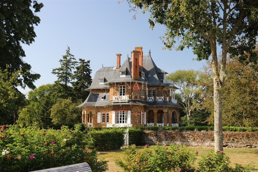 Lovely dwelling for sale in Mayenne. in laval, France for sale (10719097)