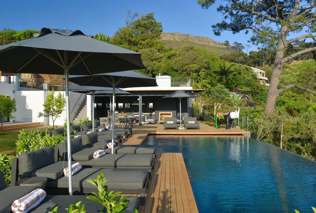 Cape Town Mansion In Cape Town, South Africa For Rent (11000701)