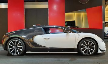 2006 Bugatti Veyron 
