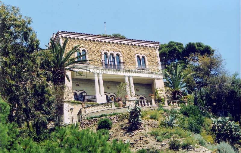Single House For Sale In Taormina In Taormina, Sicilia, Italy For Sale