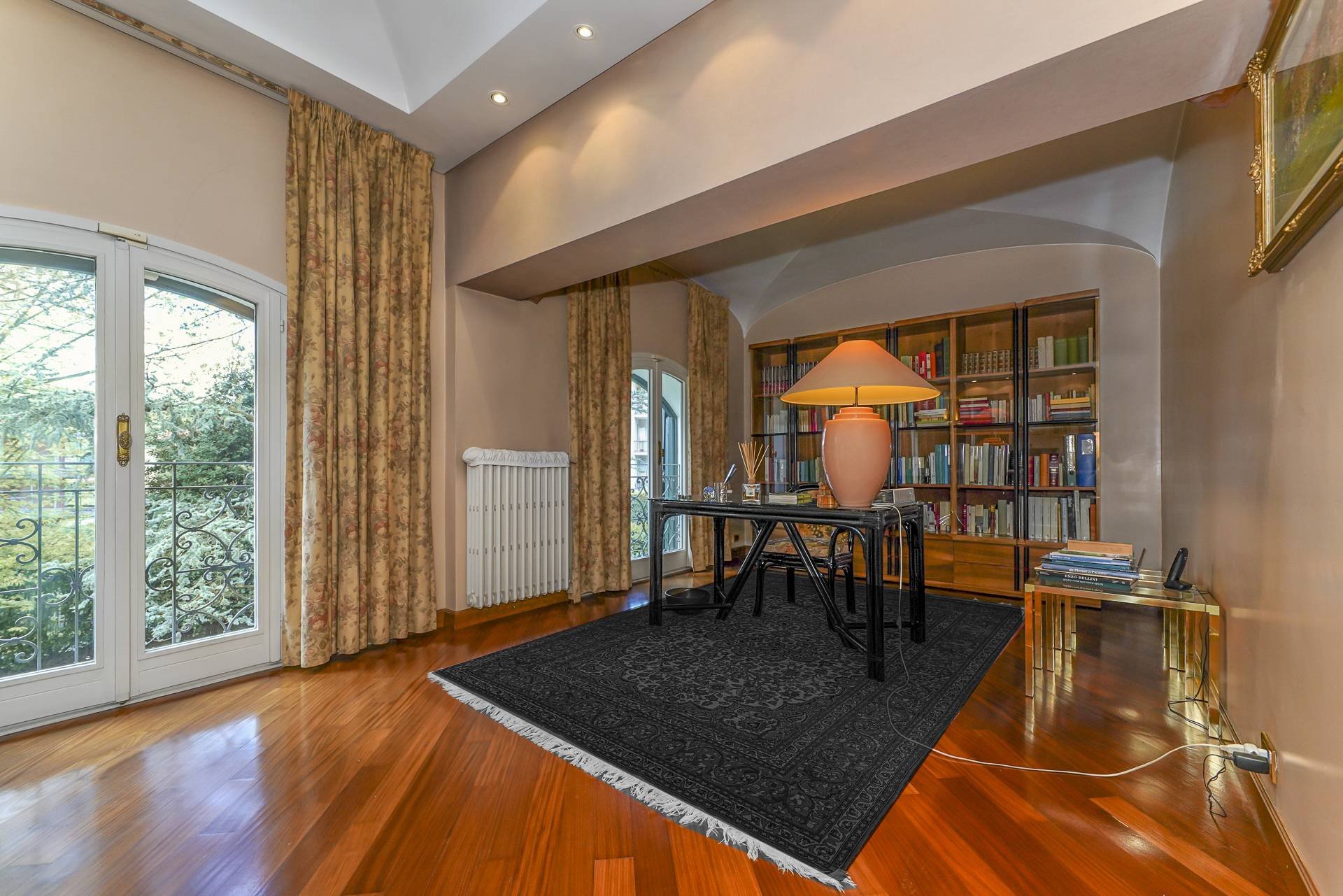 Mansion house for sale in Torino in Torino, Italy for sale (10761980)