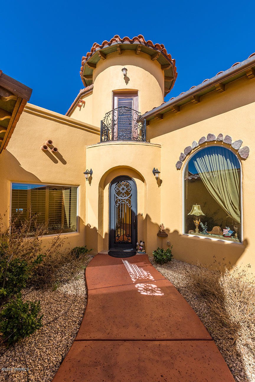 4 Bedrooms Single Family Detached in Las Cruces, NM, United States for