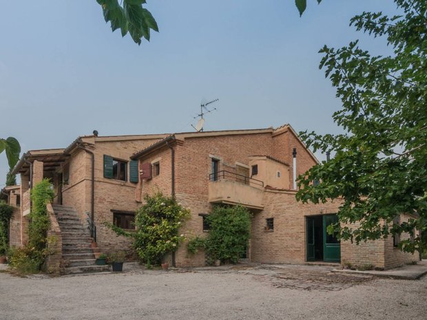Landhaus in Jesi, Marken, Italien 1