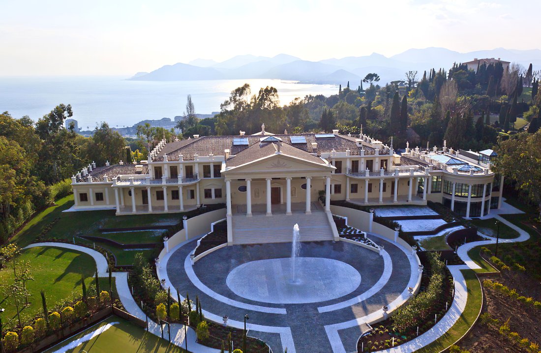 Castle in Cannes, Provence-Alpes-Côte d'Azur, France 1 - 11047985