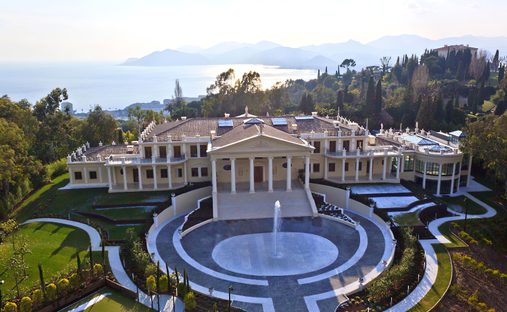 Castle in Cannes, Provence-Alpes-Côte d'Azur, France 1