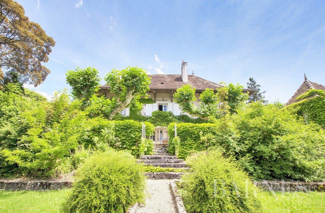 House in Aix-les-Bains, Auvergne-Rhône-Alpes, France 1 - 10988084