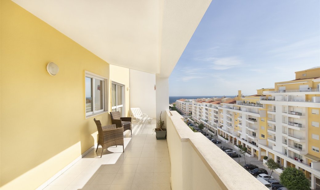 Flat, 3 Bedrooms, For Sale In Cascais, Lisbon, Portugal For Sale (11011755)