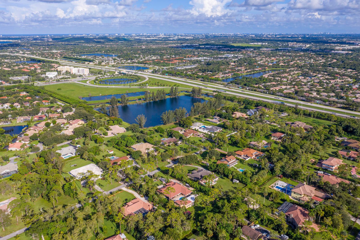 4 Bedrooms Single Family Detached in Parkland, FL, United States for ...