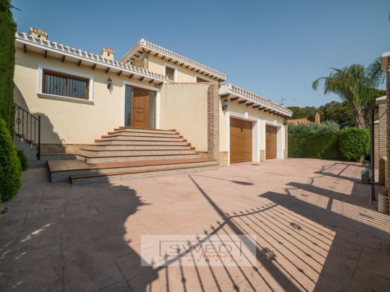 Luxury Villa In First Line Golf In Villamartin In Orihuela Spain For Sale