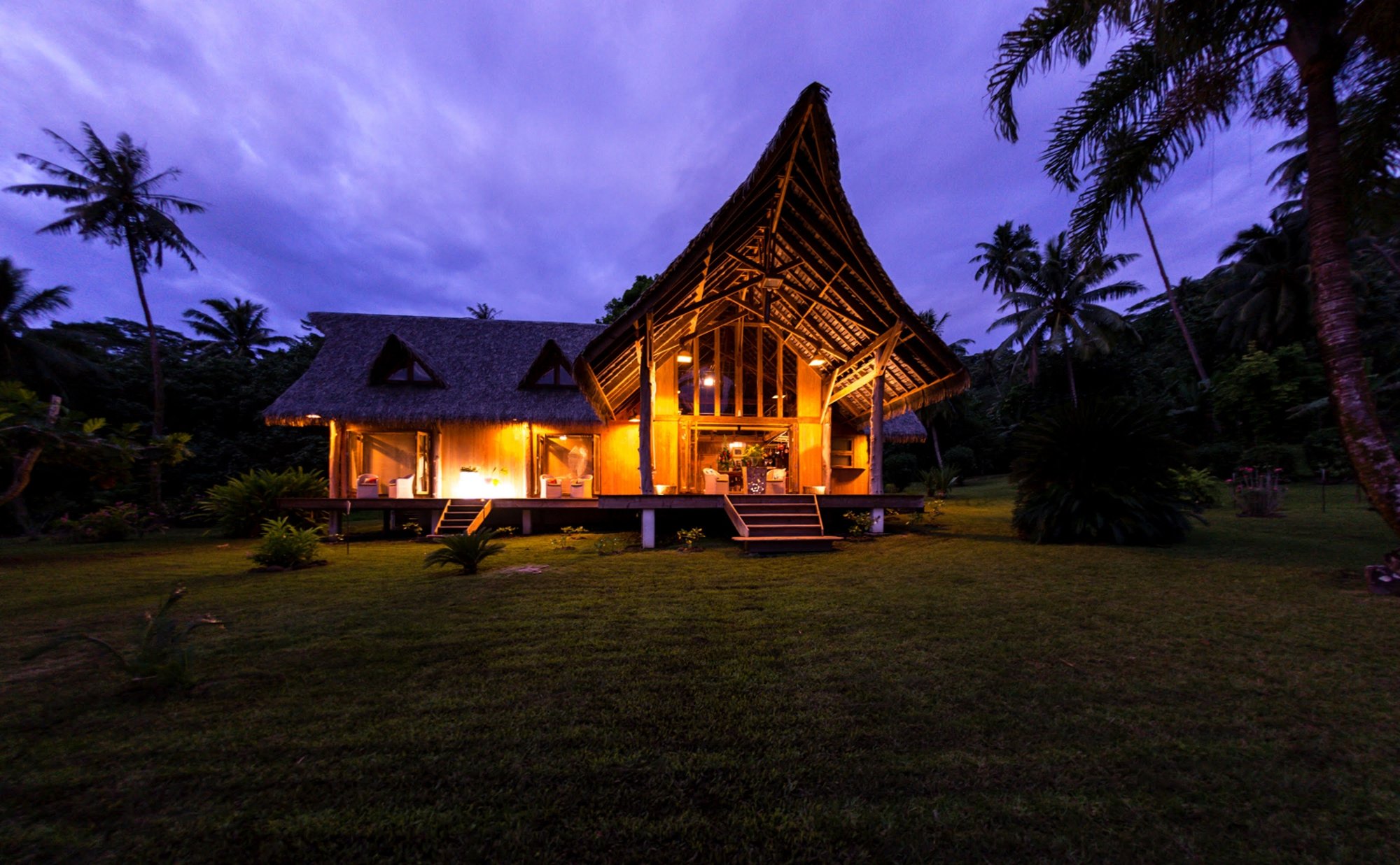 Villa With Private Beach And Large Land à TAHAA, French