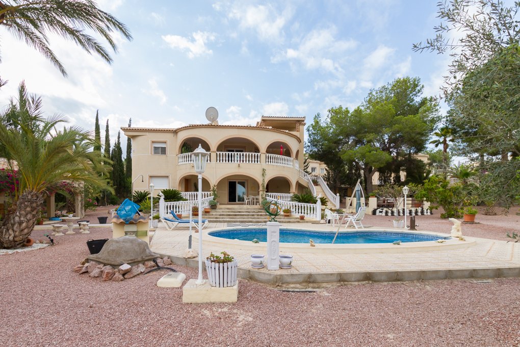 Villa in San Miguel de Salinas, Valencian Community, Spain 1 - 10613179