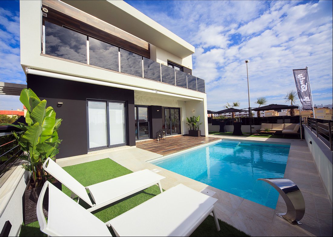Villa in Orihuela, Valencian Community, Spain 3 - 10613163