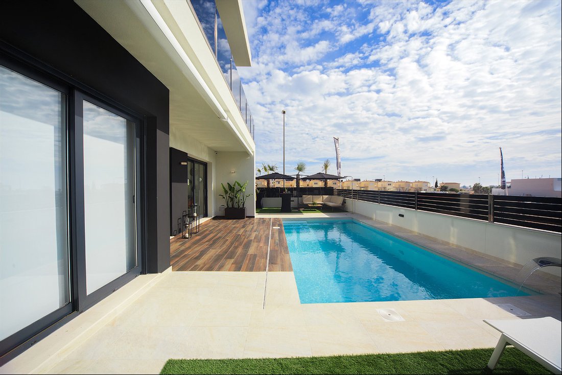 Villa in Orihuela, Valencian Community, Spain 5 - 10613163