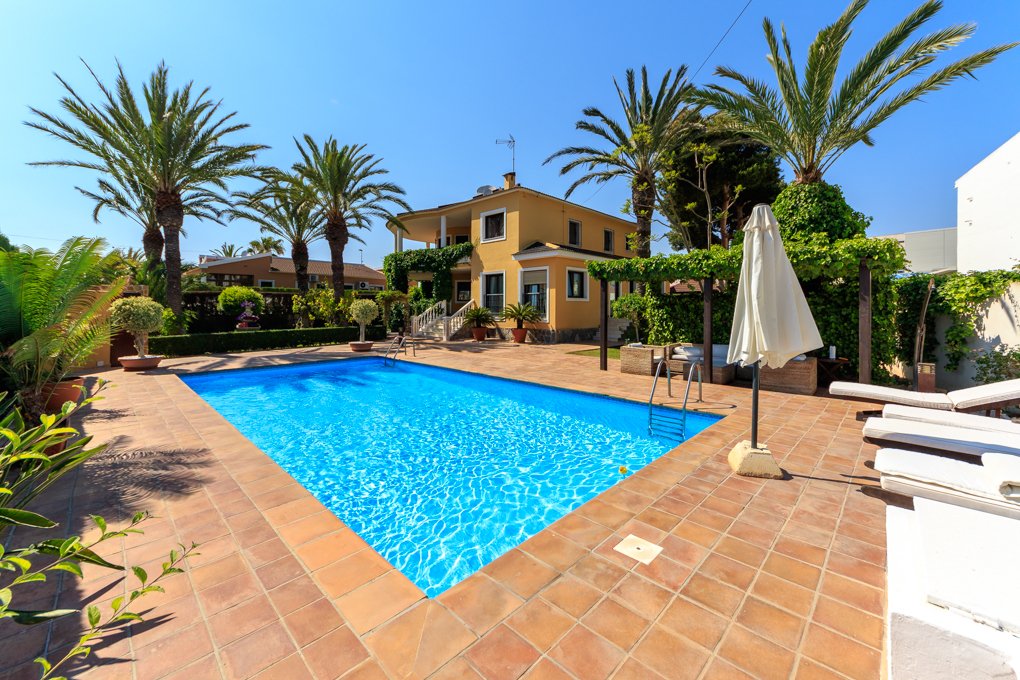 Villa a Torrevieja, Comunità Valenzana, Spagna 1 - 10613196