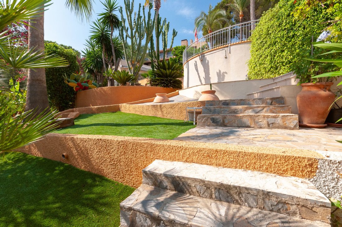 Villa in Dehesa de Campoamor, Orihuela, Valencian Community 2 - 10644345