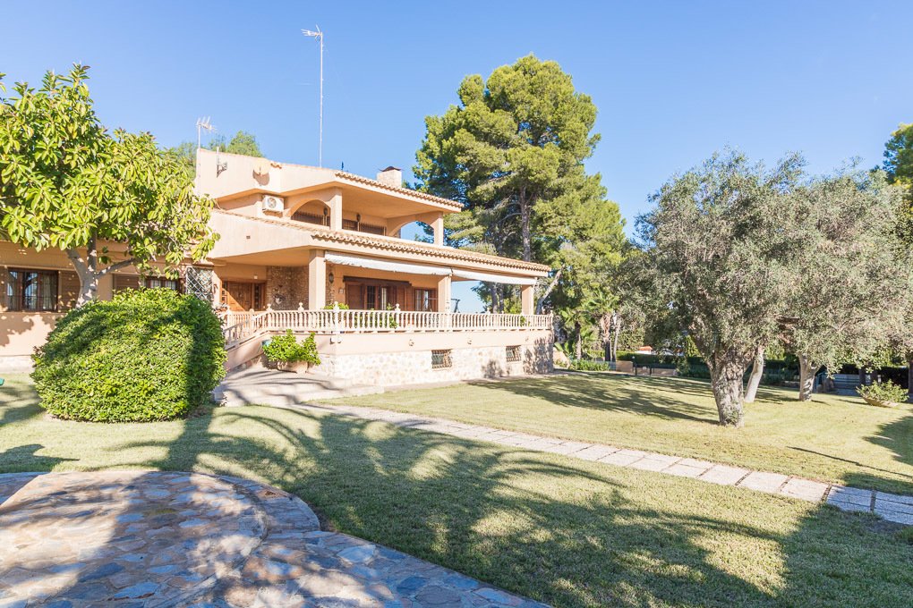 Villa in Torrevieja, Valencian Community, Spain 3 - 10613185
