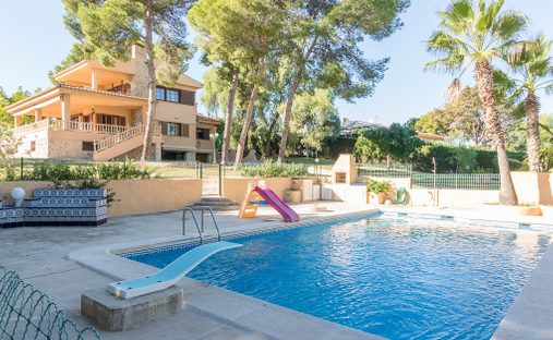 Villa in Torrevieja, Land Valencia, Spanien 1