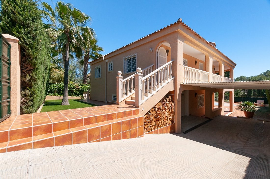 Villa in Torrevieja, Valencian Community, Spain 3 - 10613198