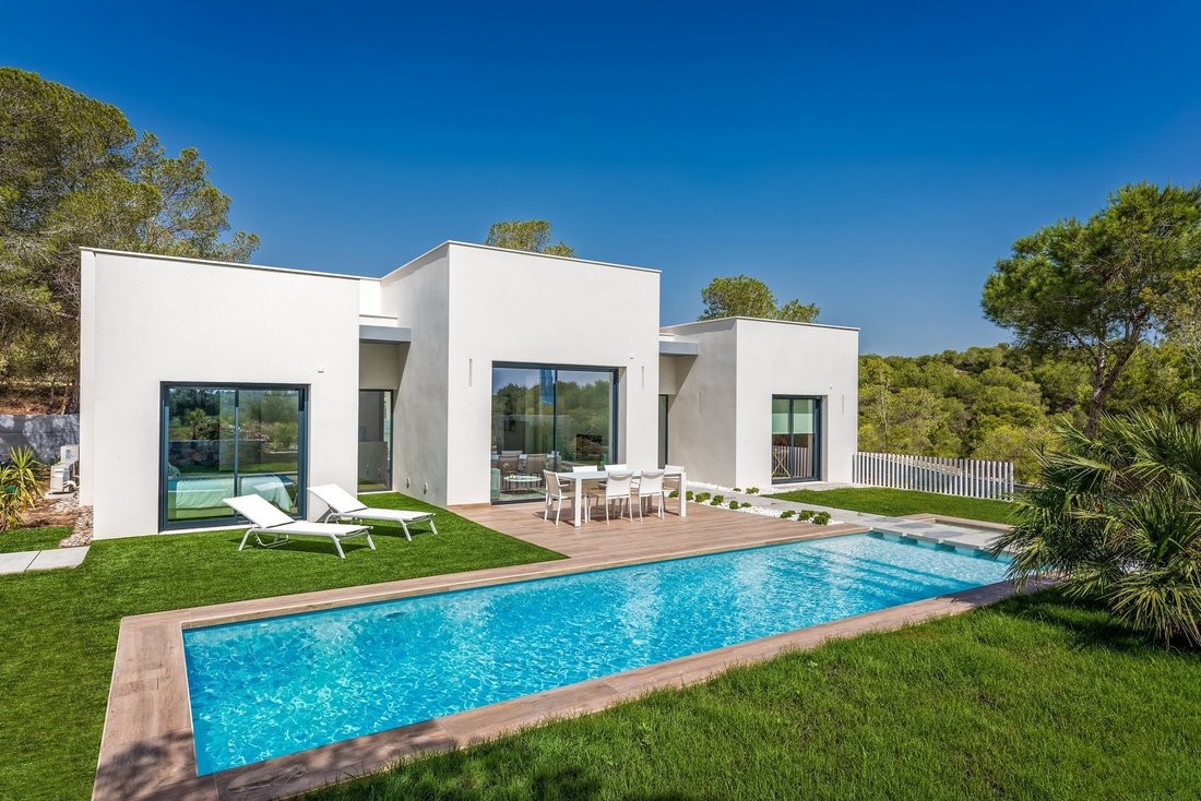 Villa in Orihuela, Valencian Community, Spain 1 - 10613166