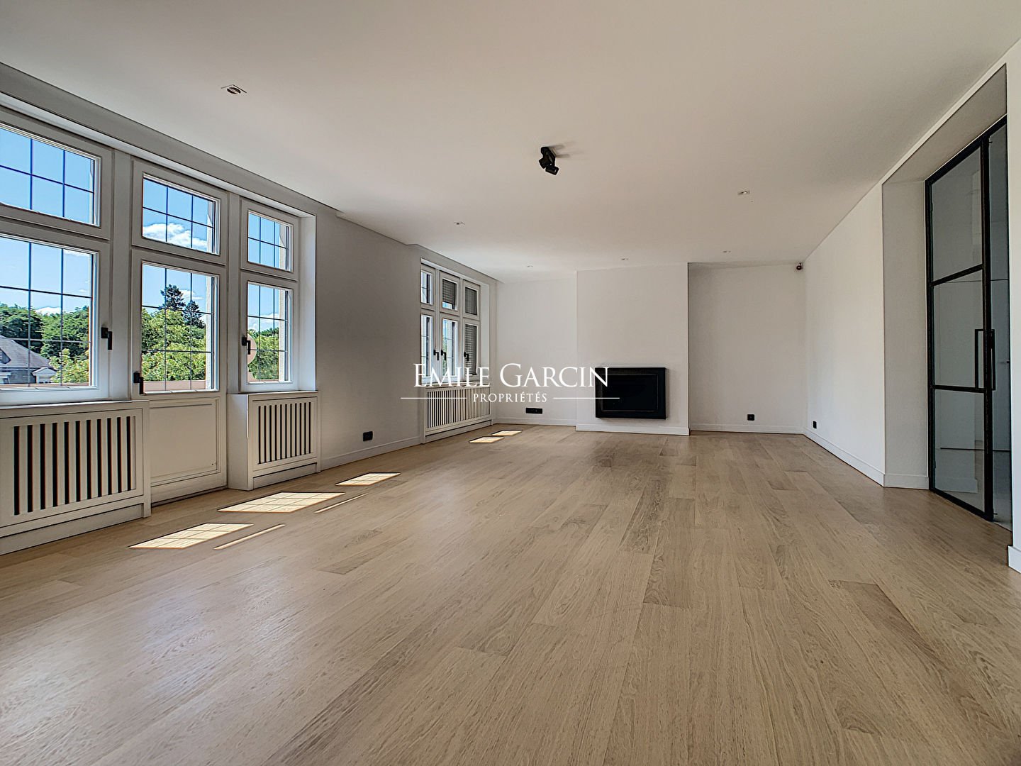 Five Bedroom Apartment For Sale In Brussels In Bruxelles, Brussels ...