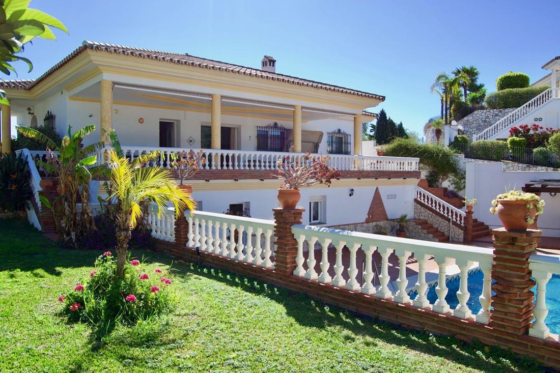 Benalmádena Villa In La Capellania, Andalusia, Spain For Sale (10737292)