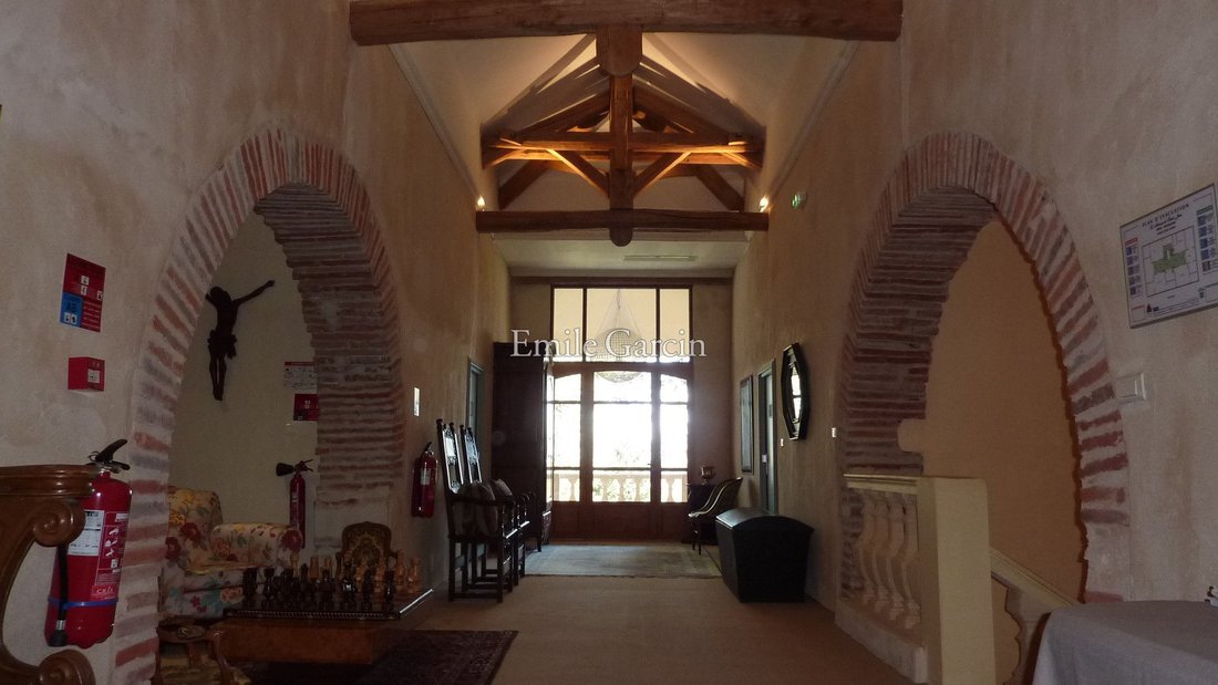 Early Century Mansion For Sale In In Montauban, Occitanie