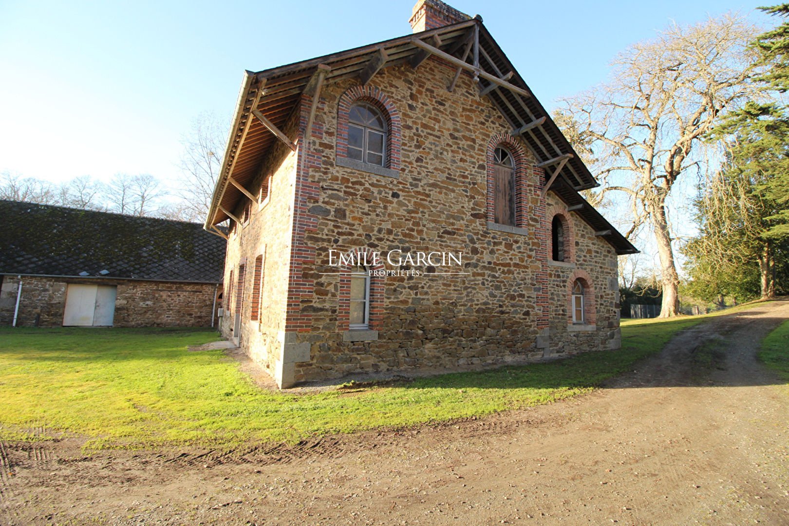 Château near St Malo for sale with outbuildings, in Saint Malo, France