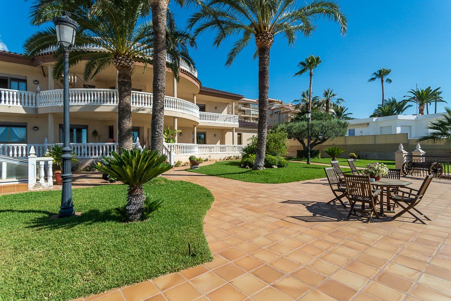 One off beach house in Benicassim in Benicassim, Spain for sale (10830050)
