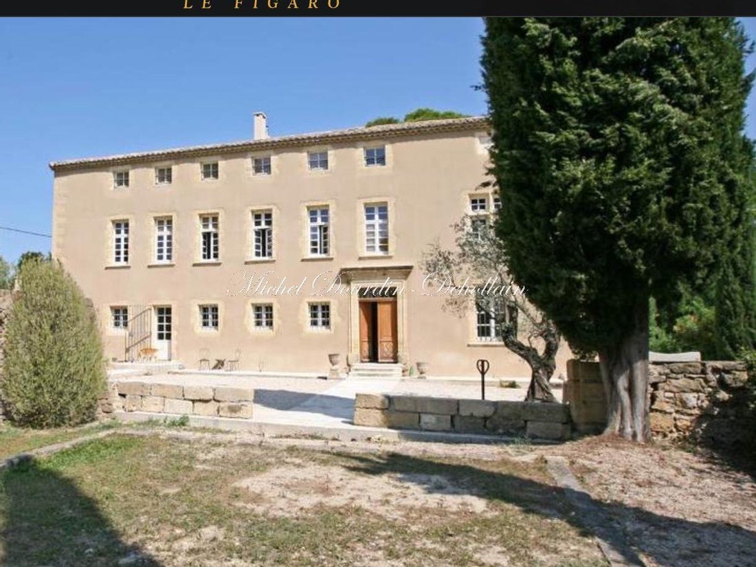 Sale Castle Roquemaure In Roquemaure, Occitanie, France For Sale (10983695)
