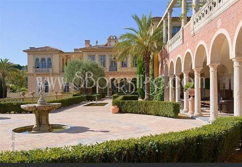 Seasonal rental House Grasse (SaintJacques) in Grasse, France for