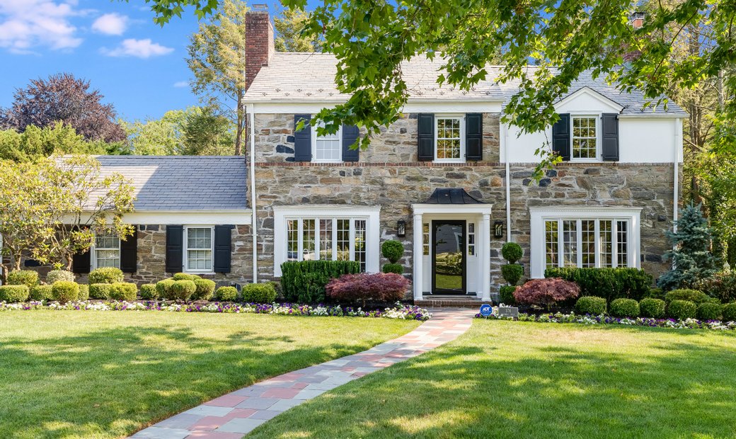 174 Trumbull Road, Manhasset, Ny, 11030 In Manhasset, New York, United