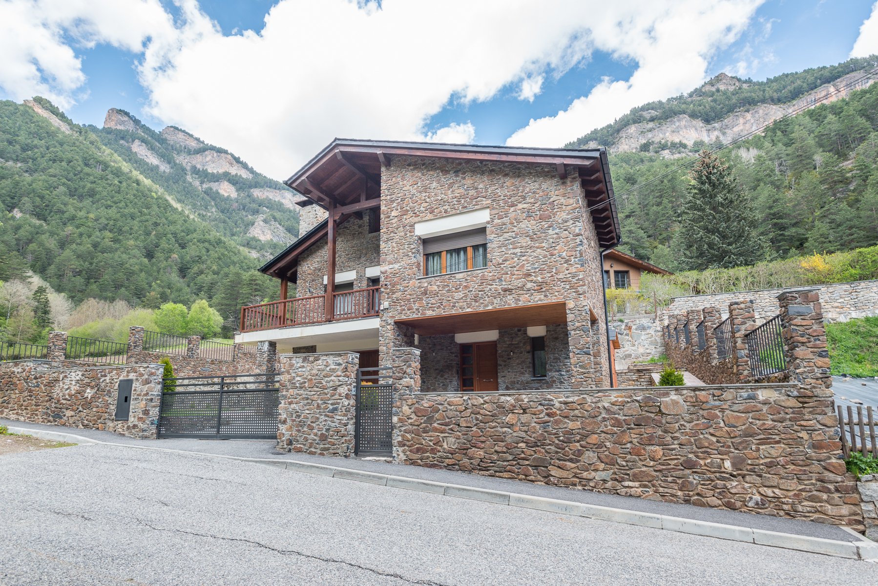 House For Sale In Xixerella in Xixerella, Andorra for sale (1326323)