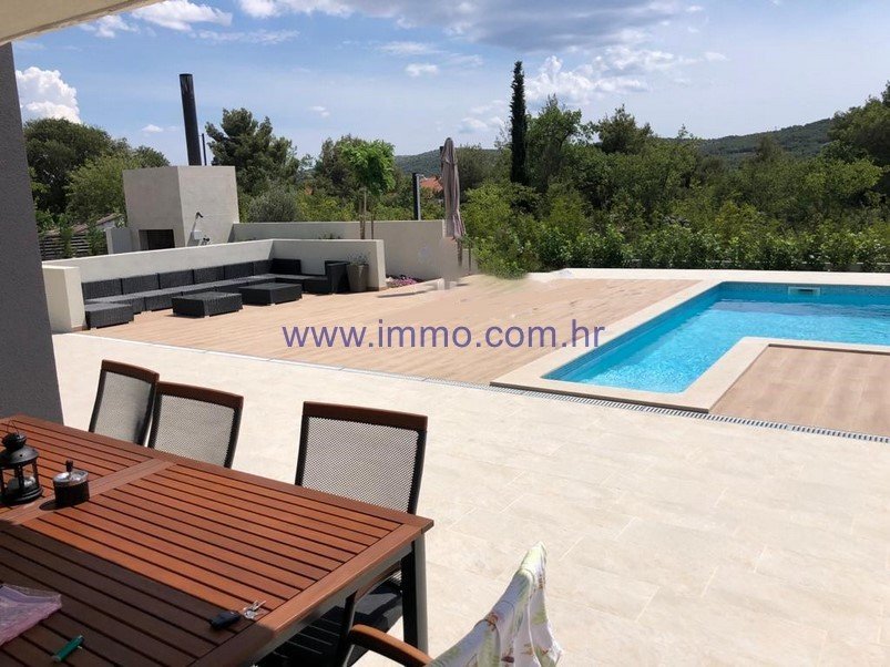 Villa in Gradska cetvrt Varos, Sibenik, Sibenik-Knin County 2 - 11049527