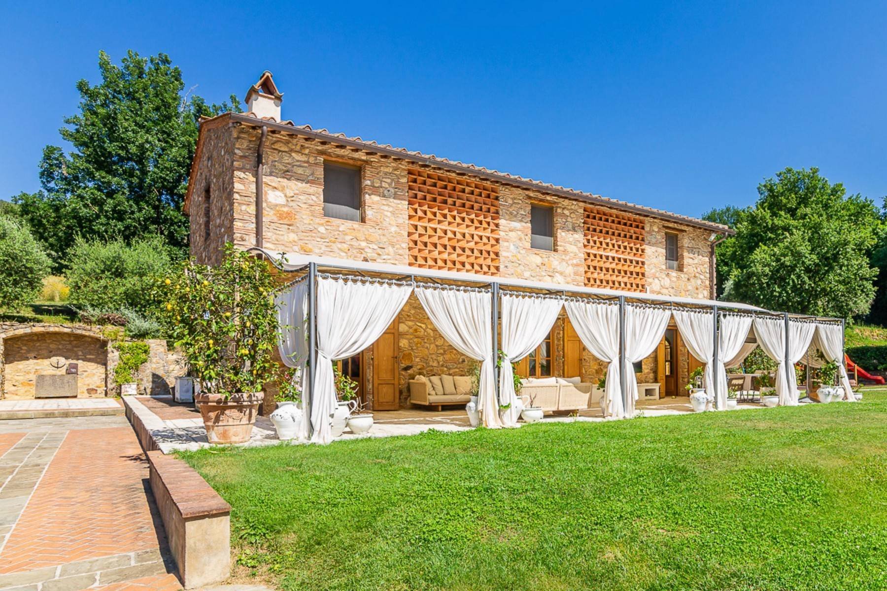 Majestic Luxury Villa With Outbuildings On The Hills In Lucca, Tuscany